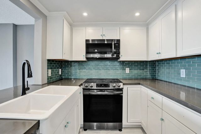 4 of 72 - 2611 N Riverside Drive #604, Pompano Beach, FL