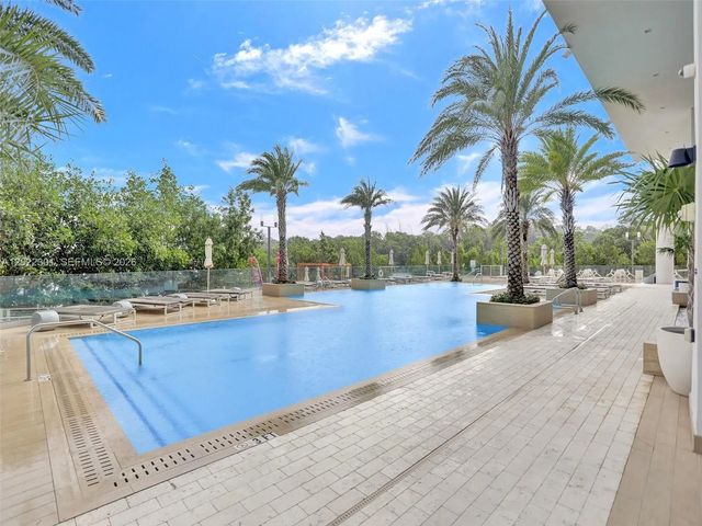 2 of 26 - 16385 N Biscayne Boulevard #403, North Miami Beach, FL