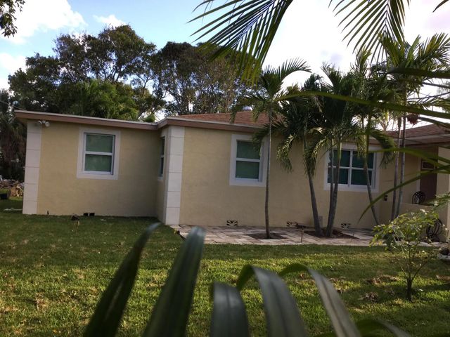 3 of 10 - 130 Nw 5th Avenue, Boynton Beach, FL