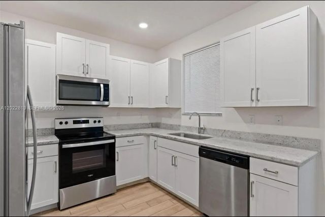 2474 Se 10th Court, Homestead