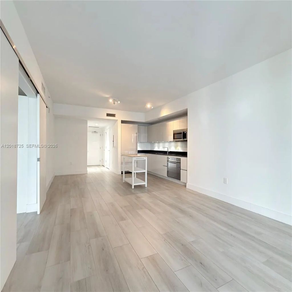 1010 Brickell Avenue #2208, Miami