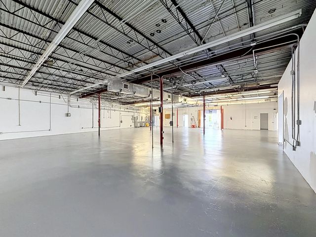 5 of 14 - 3411 Ne 6th Terrace, Pompano Beach, FL