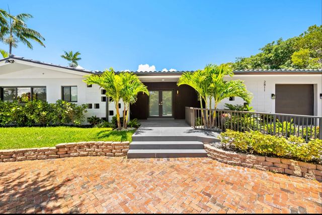 2 of 34 - 2811 Ne 53rd Court, Lighthouse Point, FL