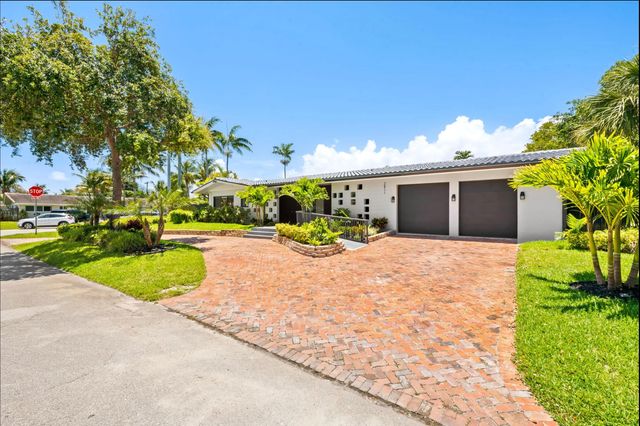 3 of 34 - 2811 Ne 53rd Court, Lighthouse Point, FL