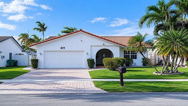 3 of 70 - 411 Se 4th Street, Dania Beach, FL