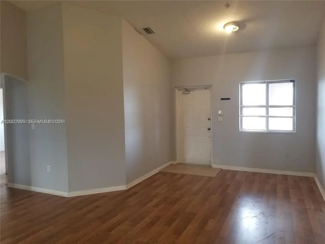 5 of 16 - 22921 Sw 88th Place #304, Cutler Bay, FL