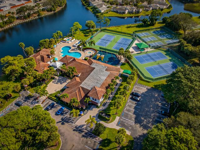 4 of 37 - 113 Egret Circle, Greenacres, FL