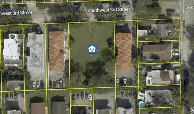 4 of 8 - 240 Sw 7th Avenue, Miami, FL