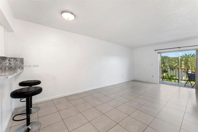 4 of 19 - 1900 W 54th Street #220, Hialeah, FL