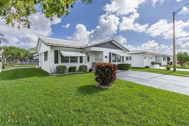 2 of 35 - 8309 Nw 59th Place, Tamarac, FL
