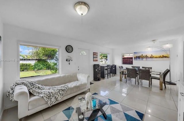 4 of 34 - 2411 Fletcher Street, Hollywood, FL