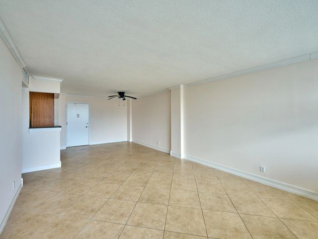 5 of 44 - 305 N Pompano Beach Boulevard #1204, Pompano Beach, FL