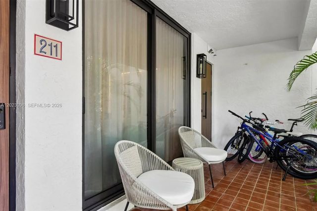 3 of 31 - 425 Grapetree Drive #211, Key Biscayne, FL