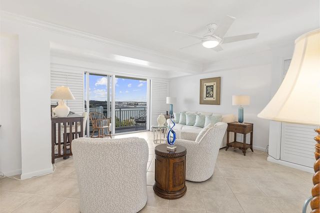 4 of 54 - 1920 S Ocean Drive #1611, Fort Lauderdale, FL