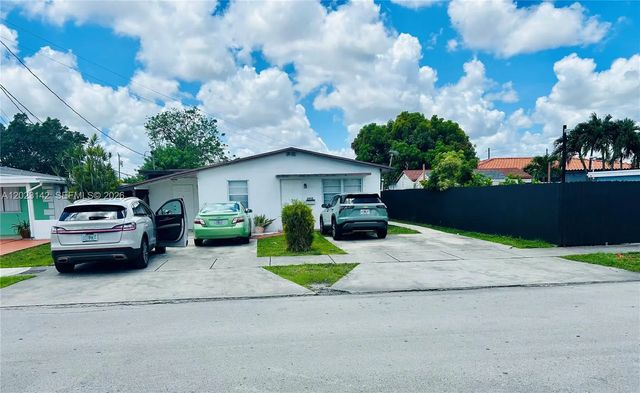 2 of 27 - 3410 Sw 89th Court, Miami, FL