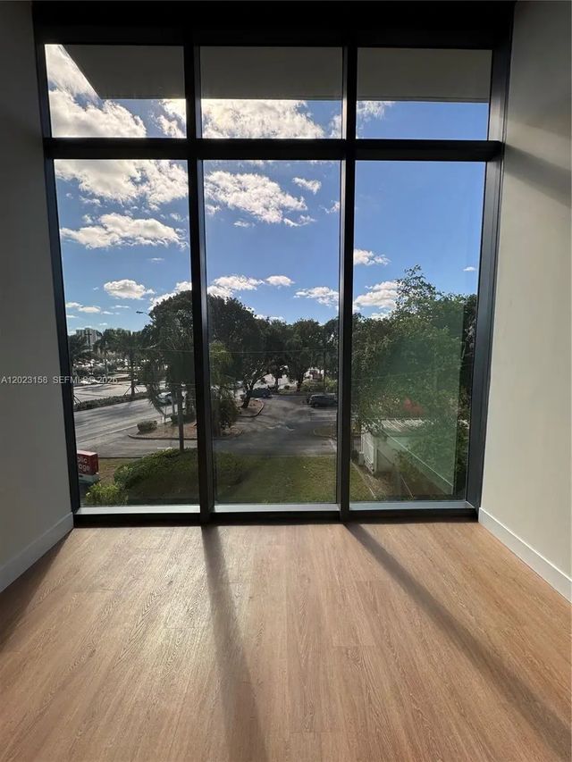 21290 Biscayne Boulevard #208, Aventura