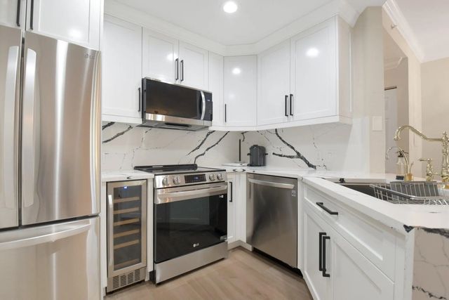 2 of 22 - 1803 N Flagler Drive #203, West Palm Beach, FL