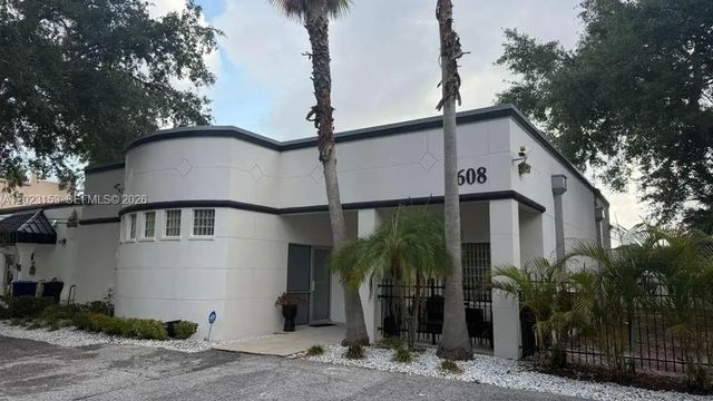 608 S Tampania, 