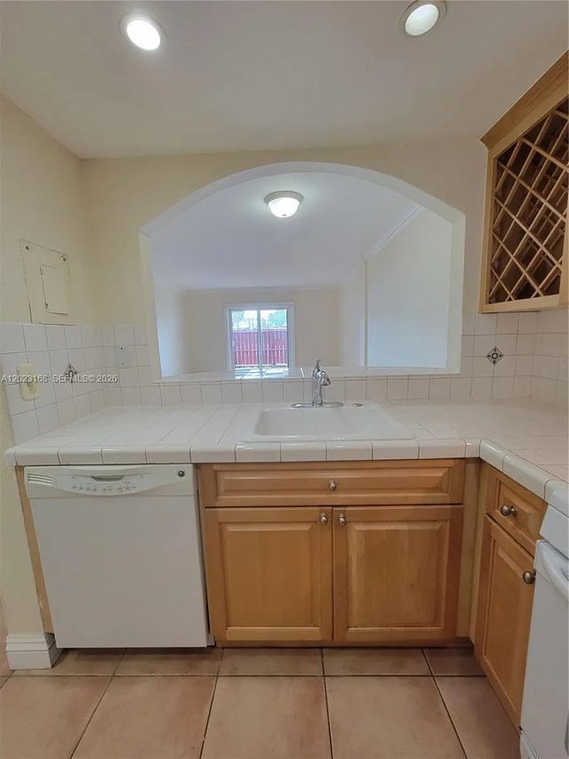 5 of 16 - 6707 N Kendall Drive #107, Pinecrest, FL
