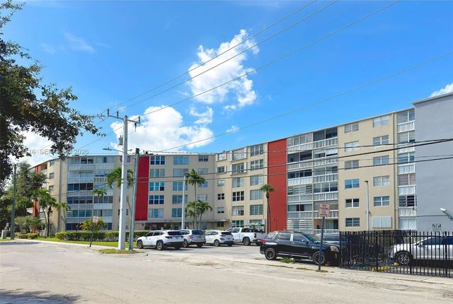 1475 Ne 125th Terrace #408h, North Miami
