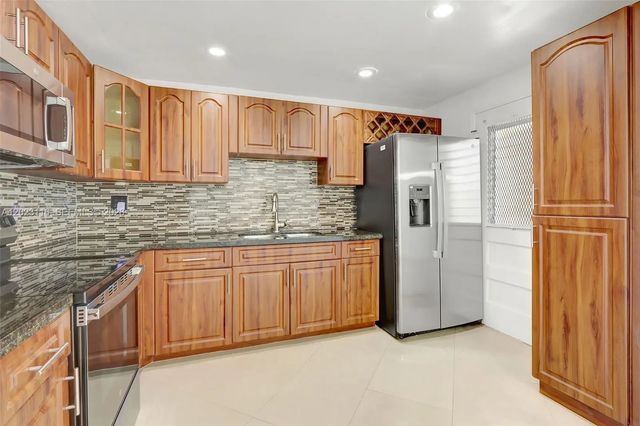 3 of 16 - 1475 Ne 125th Terrace #408h, North Miami, FL
