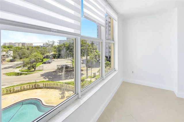 5 of 16 - 1475 Ne 125th Terrace #408h, North Miami, FL