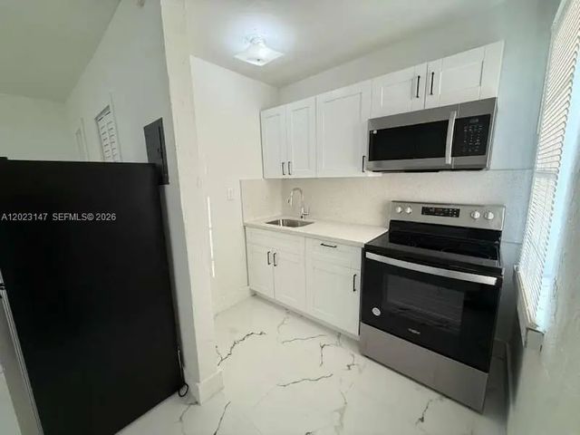 4 of 19 - 2773 Nw 57th Street, Miami, FL