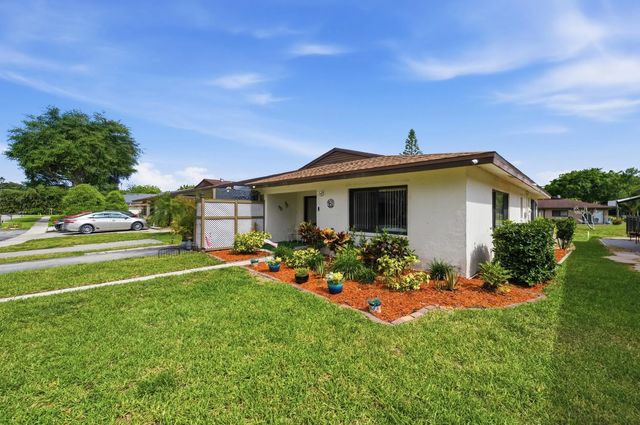 2 of 35 - 10222 Pine Drive, Boynton Beach, FL