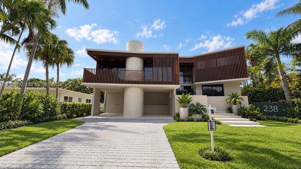 238 Buttonwood Drive, Key Biscayne