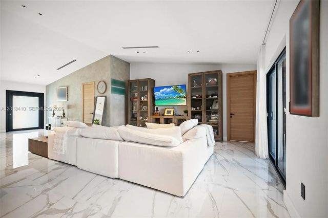 5 of 56 - 16431 Ne 34th Avenue, North Miami Beach, FL