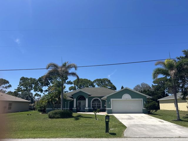 2301 Se Mariola Avenue Se, Port St. Lucie