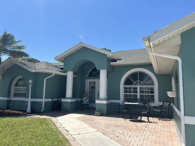 2 of 20 - 2301 Se Mariola Avenue Se, Port St. Lucie, FL