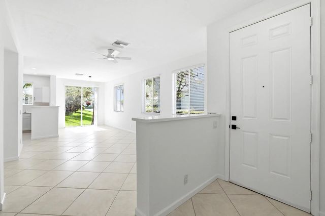 2 of 32 - 3068 Laurel Ridge Circle, Riviera Beach, FL