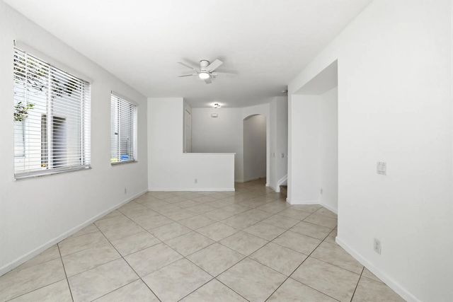 4 of 32 - 3068 Laurel Ridge Circle, Riviera Beach, FL