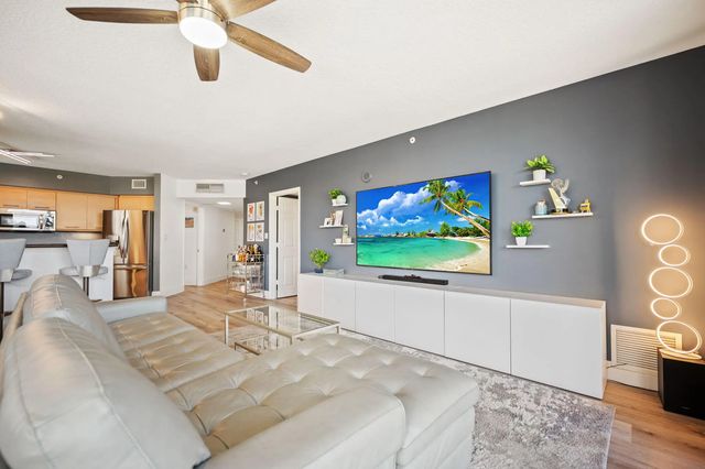 3 of 46 - 2001 N Ocean Boulevard #304, Fort Lauderdale, FL
