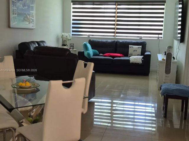 6195 Nw 186th Street #106, Hialeah