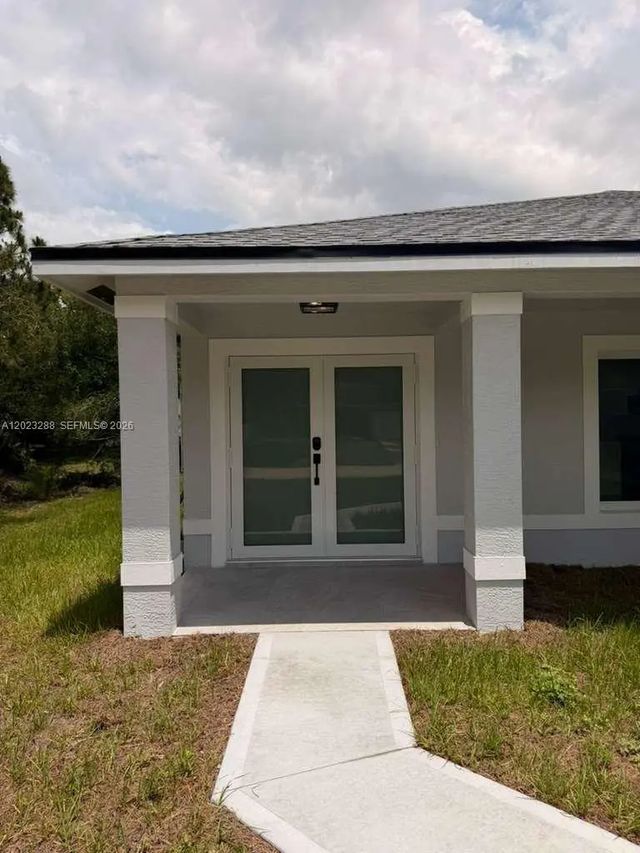 3 of 27 - 8636 100th Court, Vero Beach, FL