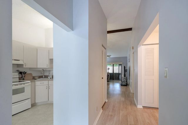 5 of 31 - 2054 Sw Silver Pine Way #123d, Palm City, FL