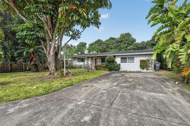 2 of 26 - 2030 N 57th Terrace, Hollywood, FL