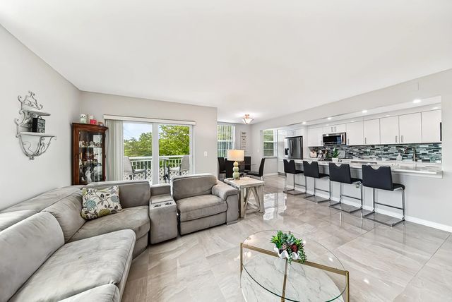 3 of 30 - 6000 Ne 22nd Way #3a, Fort Lauderdale, FL