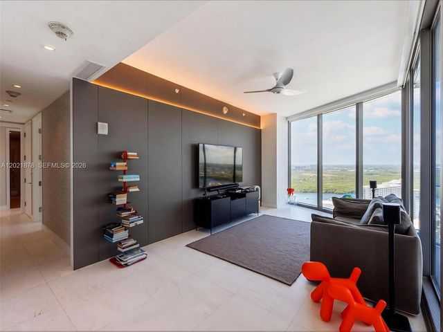 5 of 14 - 15701 Collins Avenue #3001, Sunny Isles Beach, FL