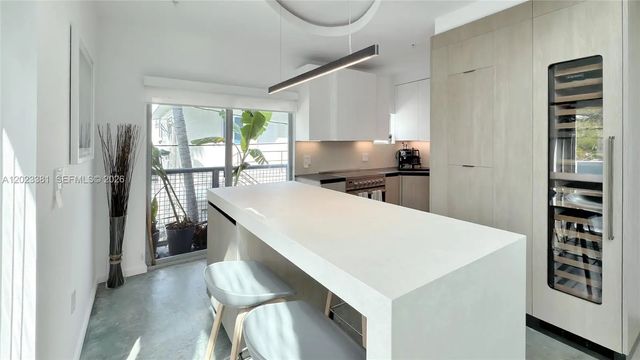 5 of 34 - 734 Michigan Avenue #7, Miami Beach, FL