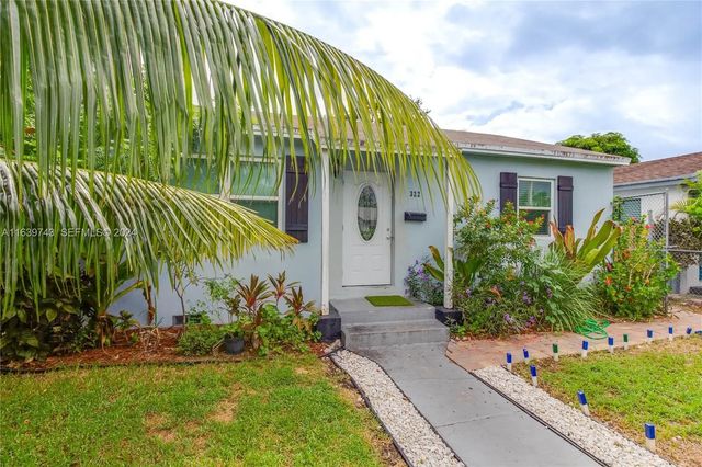 3 of 15 - 322 N C Street, Lake Worth Beach, FL