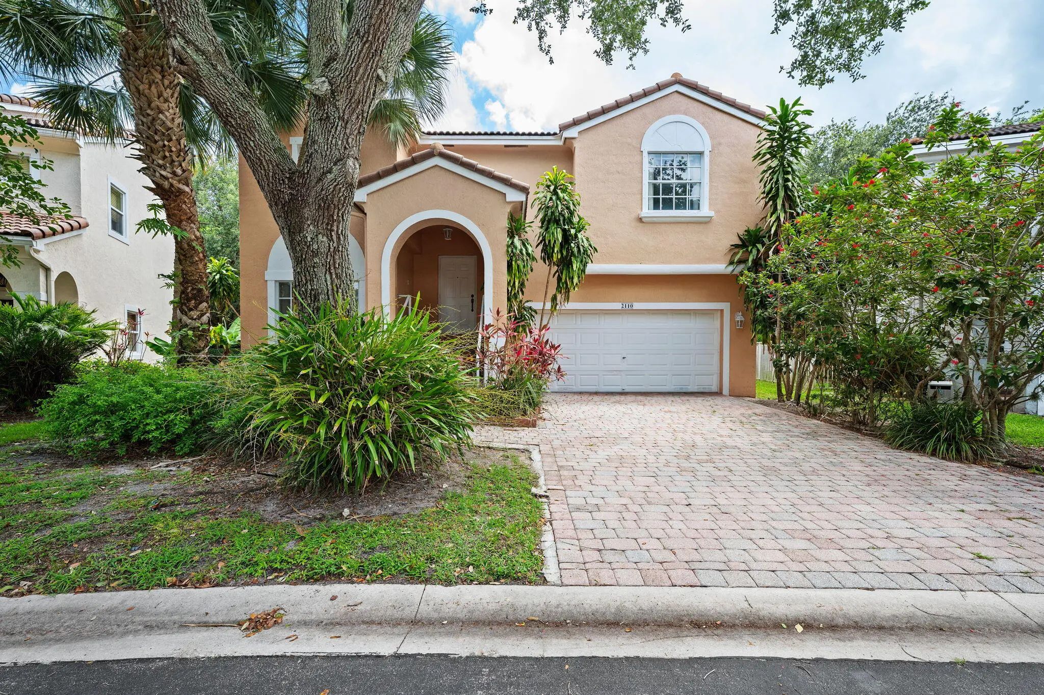 2110 Nw 75th Way, Pembroke Pines
