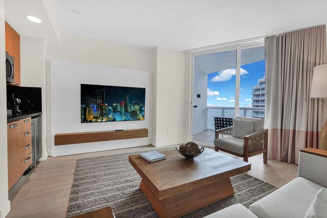 505 N Fort Lauderdale Beach Boulevard #1403, Fort Lauderdale