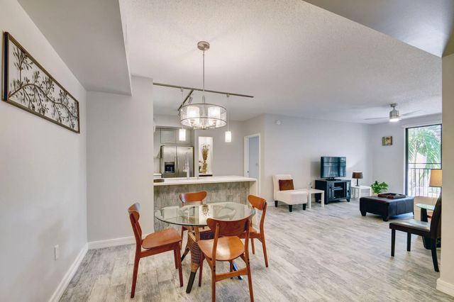 2 of 38 - 720 S Sapodilla Avenue #208, West Palm Beach, FL