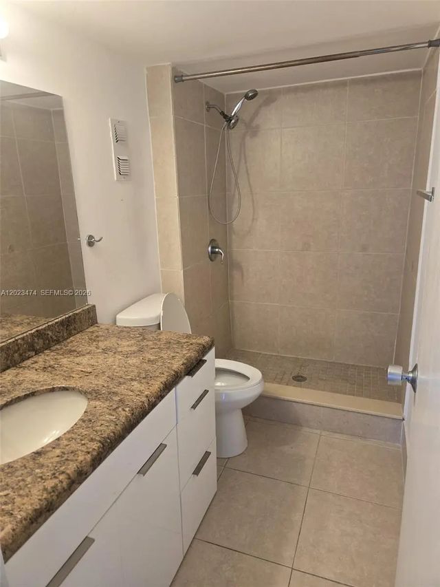 3 of 13 - 16950 W Dixie Highway #b320, North Miami Beach, FL