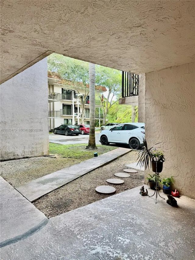 2 of 15 - 4725 Sw 62nd Avenue #104, Davie, FL