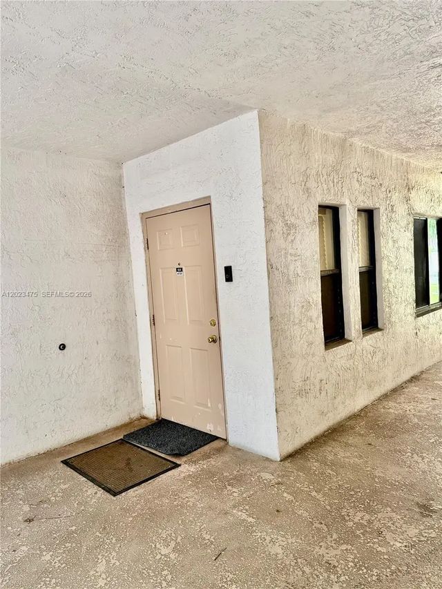 3 of 15 - 4725 Sw 62nd Avenue #104, Davie, FL