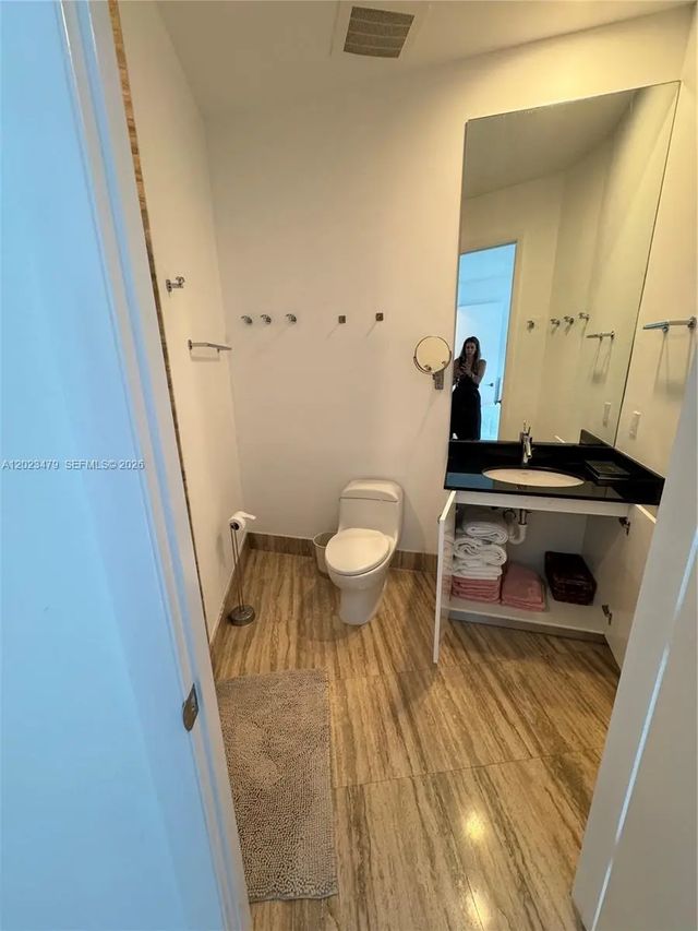 2 of 36 - 16001 Collins Avenue #4006, Sunny Isles Beach, FL